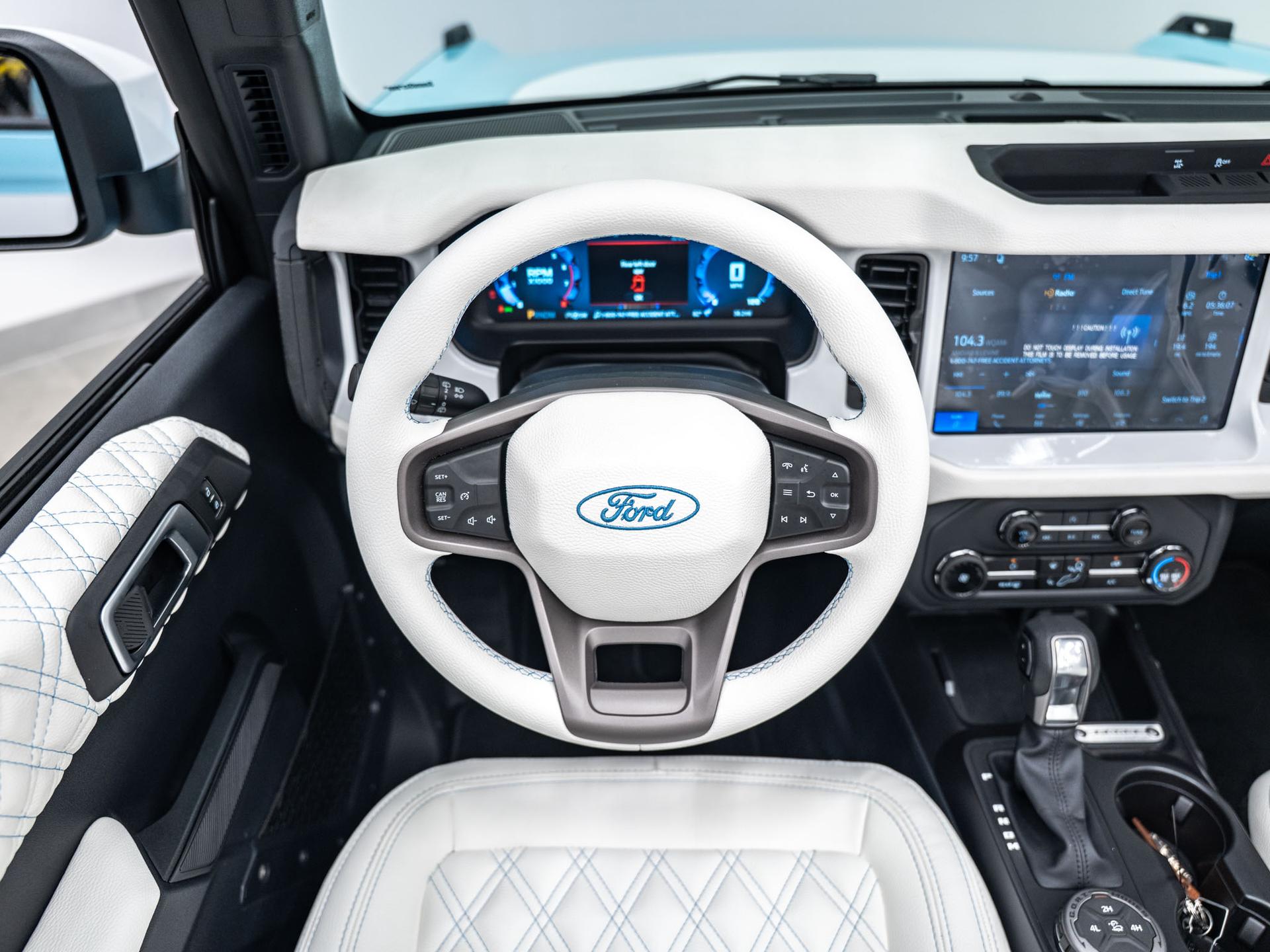 2026 FORD BRONCO 4X4 in Blue, photo 35 of 51