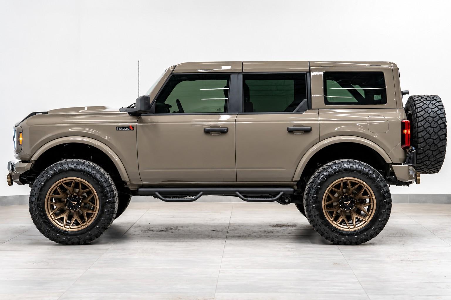 2026 FORD BRONCO 4X4 in Marsh Gray, photo 12 of 18