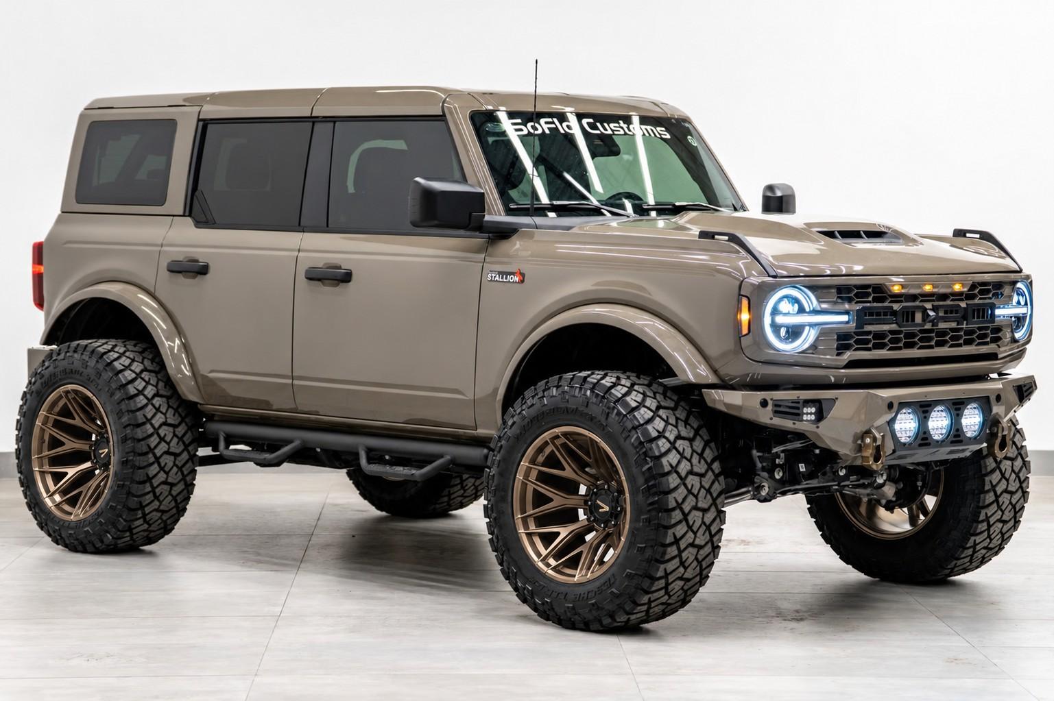 2026 FORD BRONCO 4X4 in Marsh Gray, photo 3 of 18