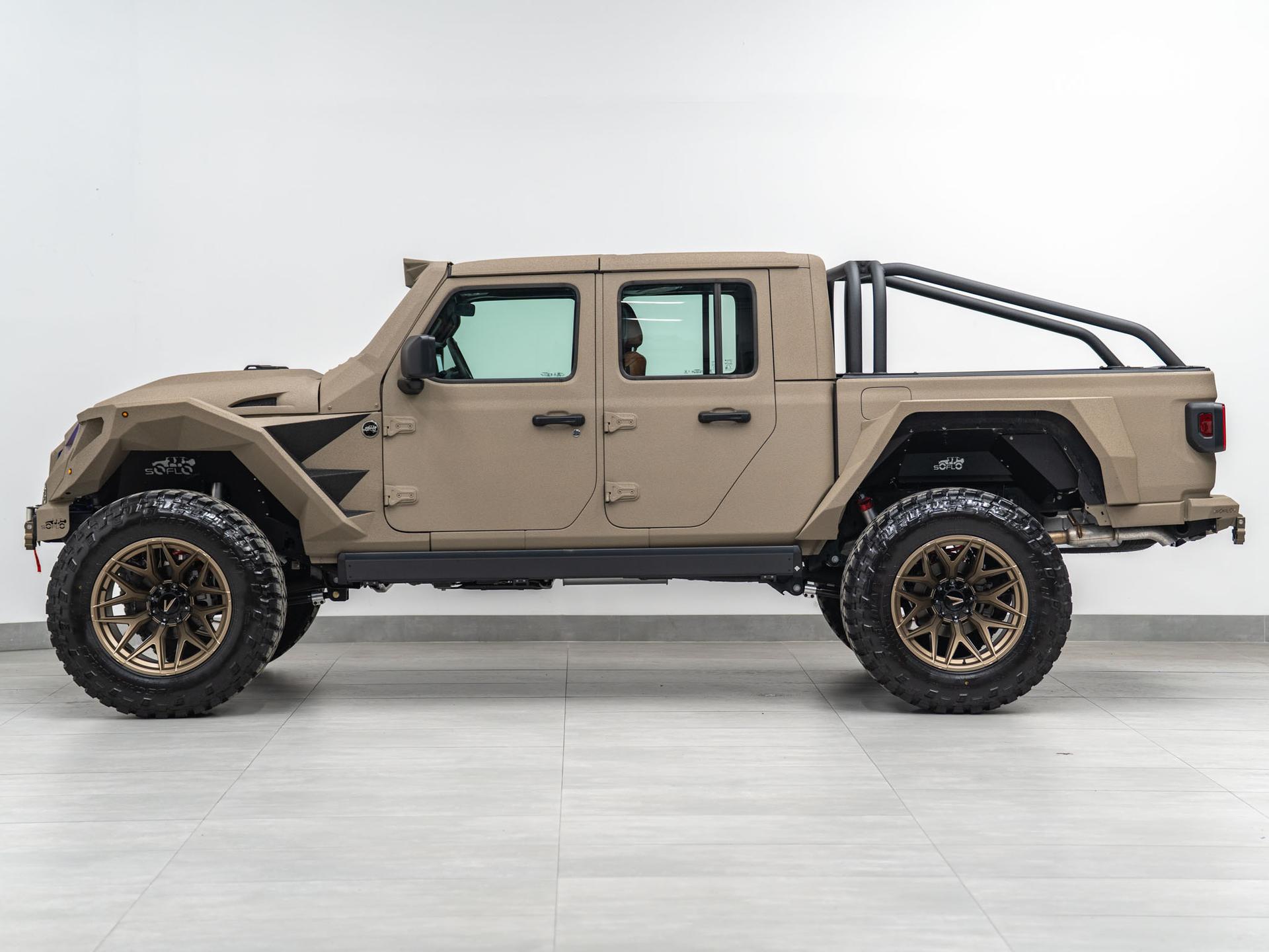 2026 JEEP GLADIATOR in BRIGHT WHITE CLEARCOAT, photo 11 of 59