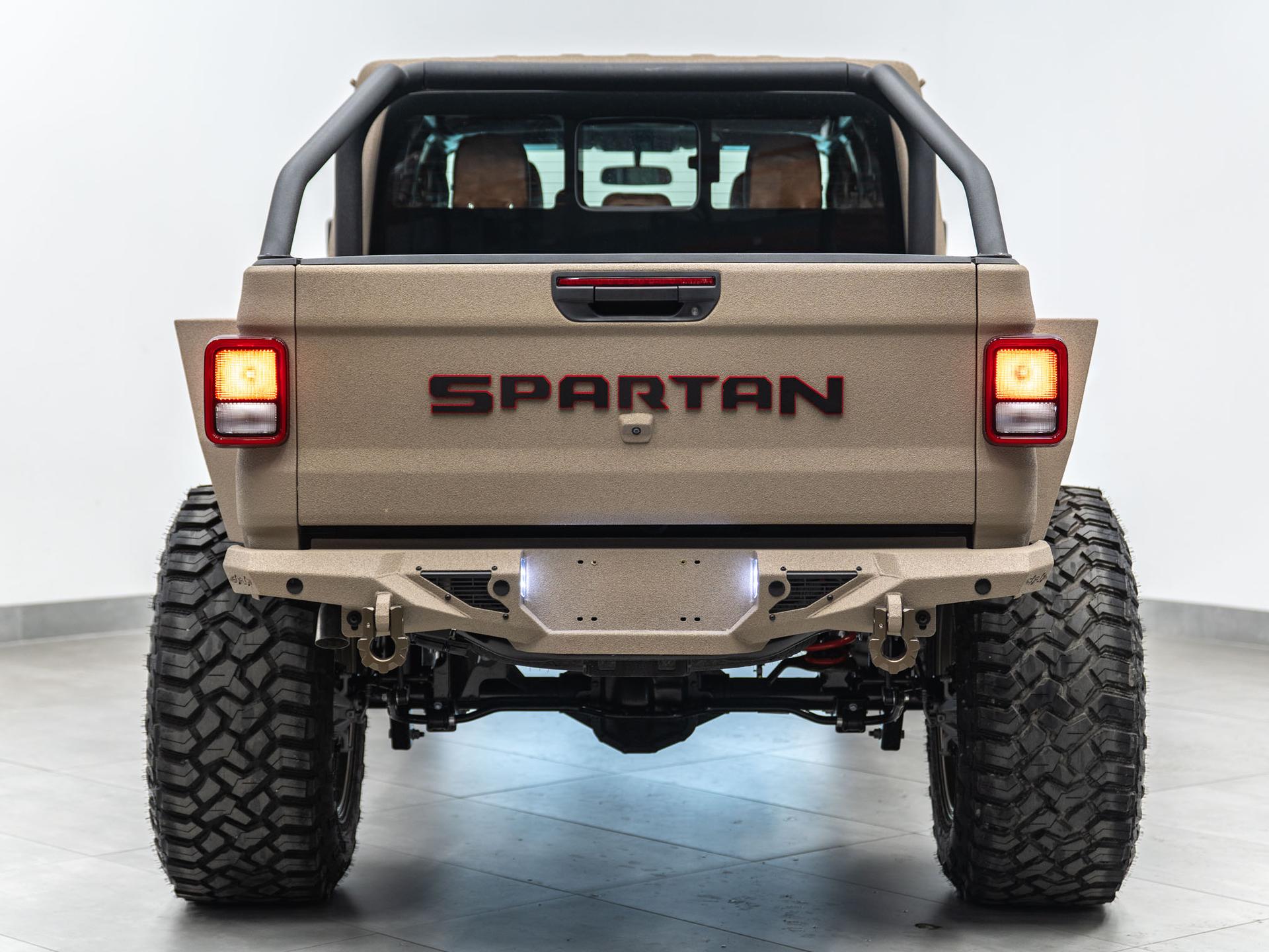 2026 JEEP GLADIATOR in BRIGHT WHITE CLEARCOAT, photo 13 of 59