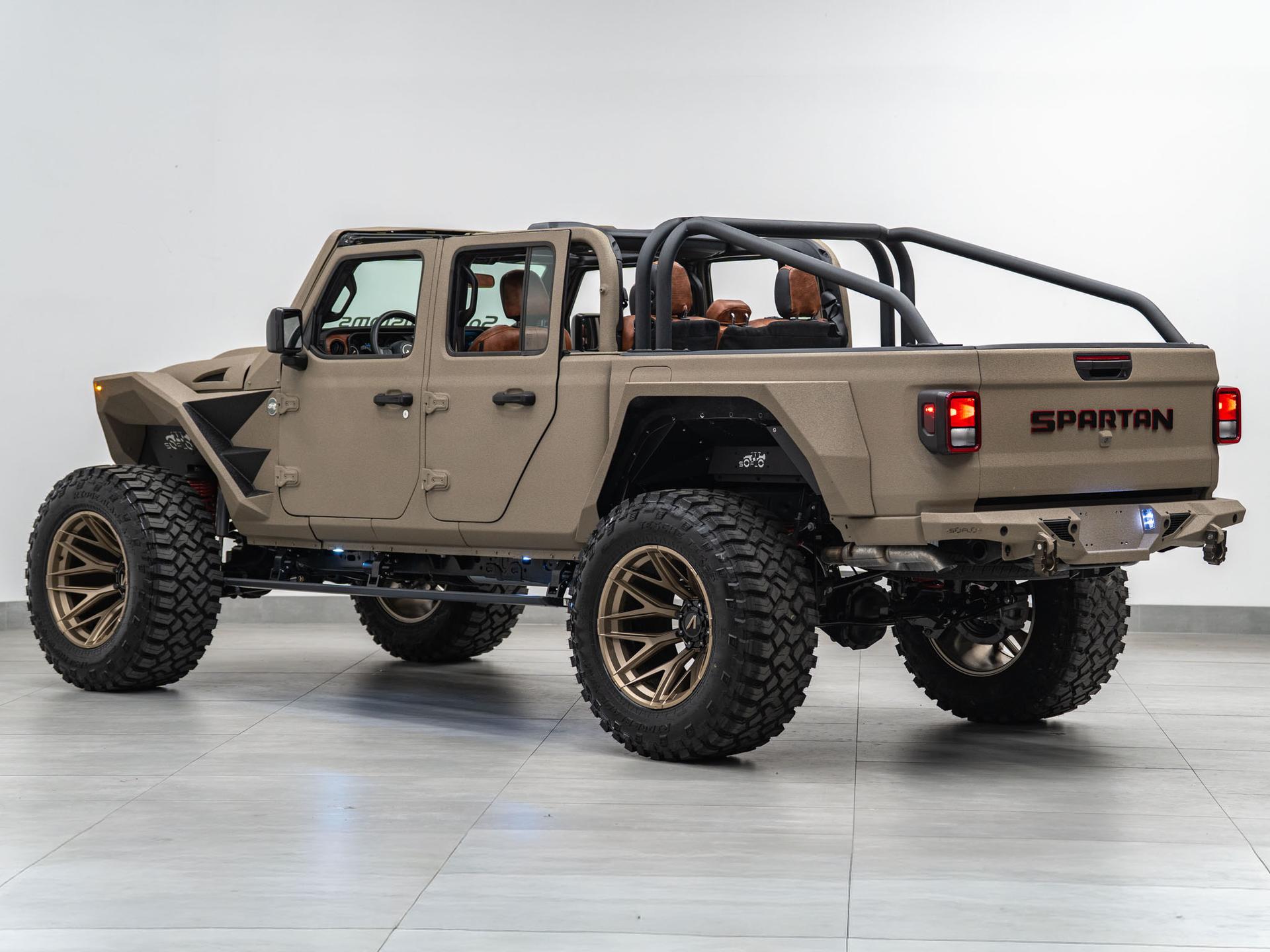 2026 JEEP GLADIATOR in BRIGHT WHITE CLEARCOAT, photo 26 of 59
