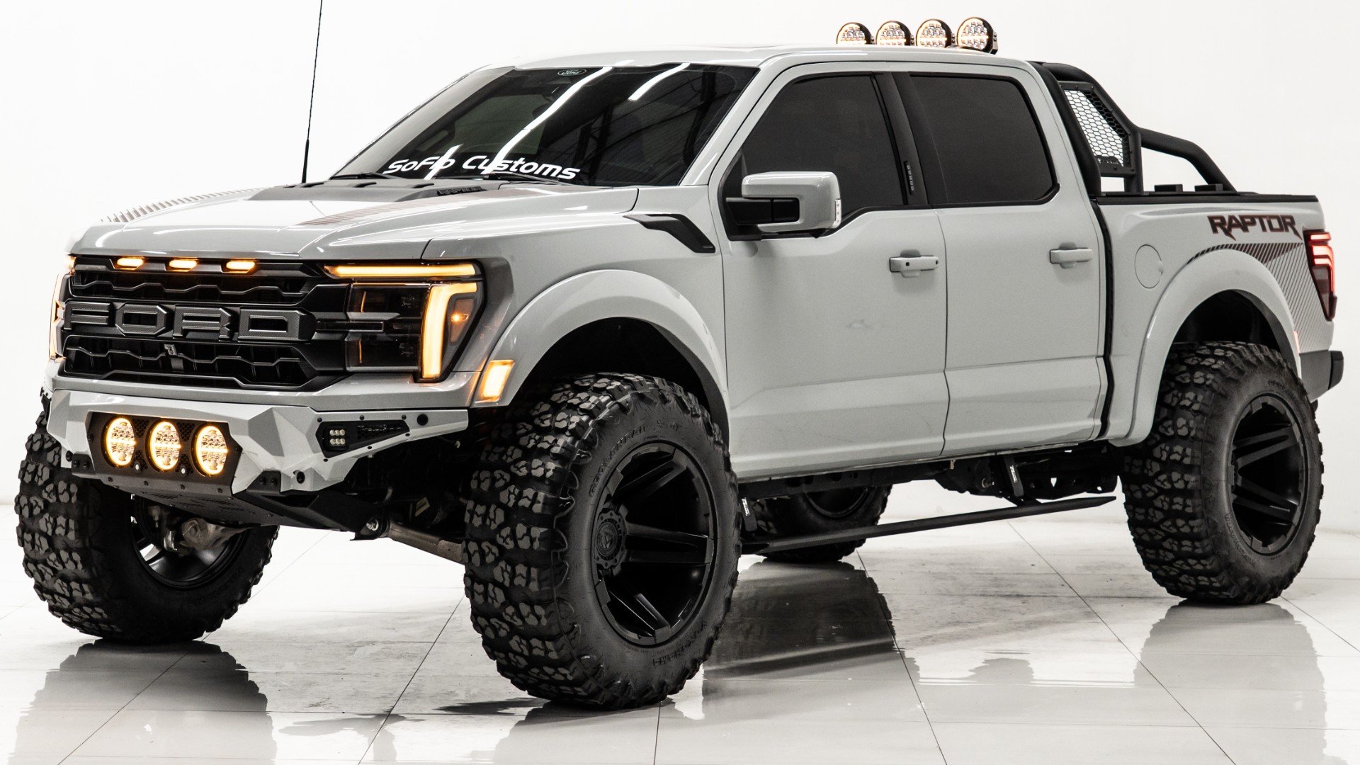 2024 FORD F-150 in Gray, photo 1 of 5