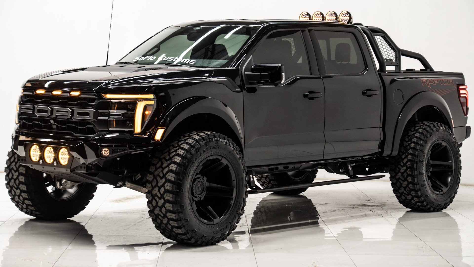 2025 FORD F-150 in Black, photo 1 of 5
