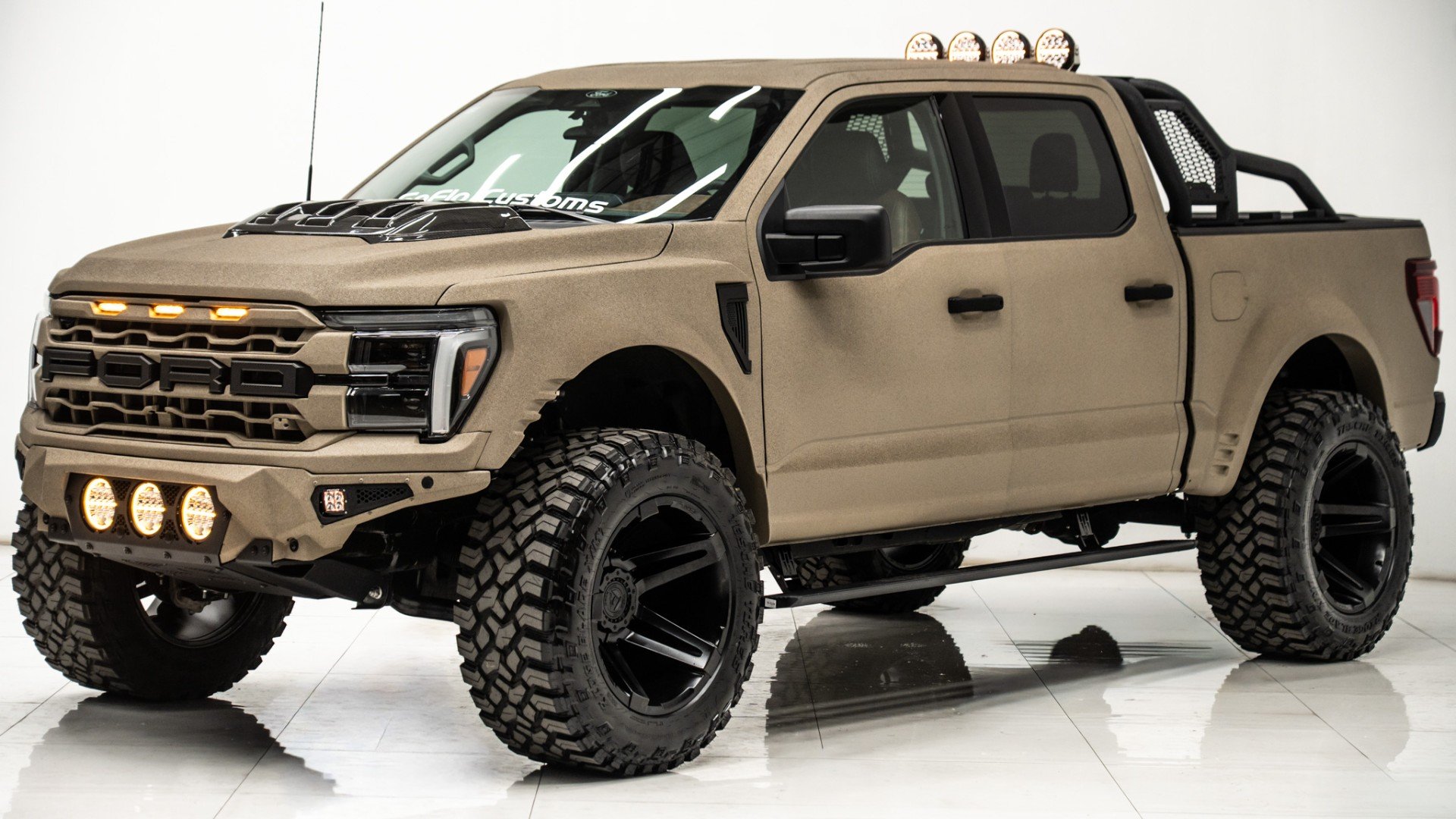 2025 FORD F-150 in Sand, photo 1 of 5