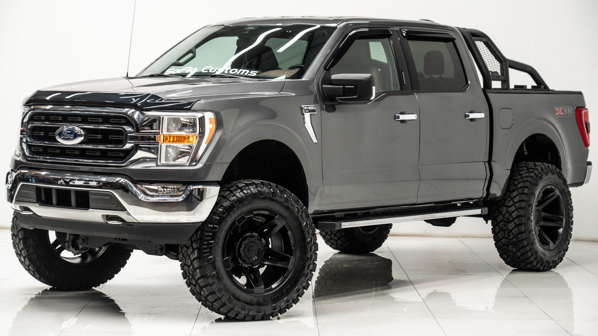 2021 FORD F-150 in Gray, photo 1 of 5