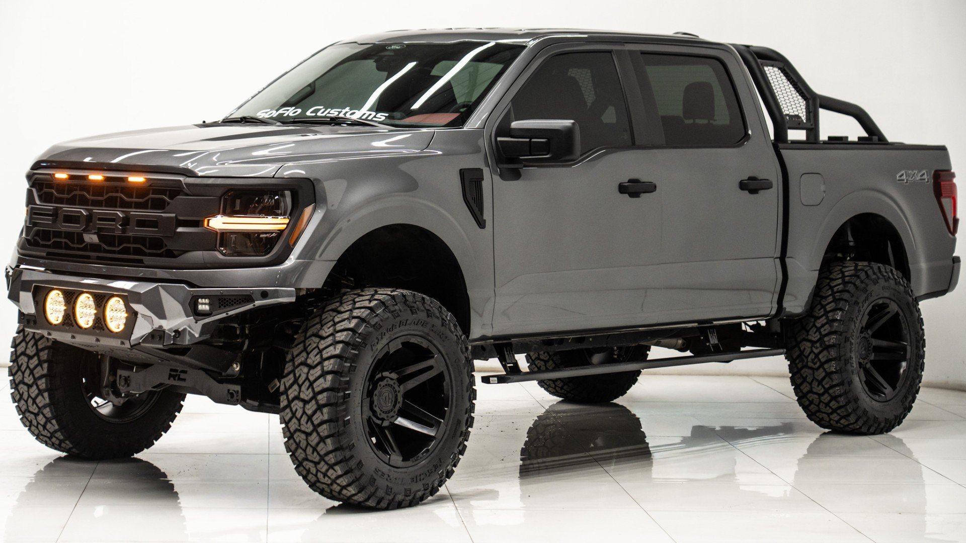 2024 FORD F-150 in Gray, photo 1 of 5