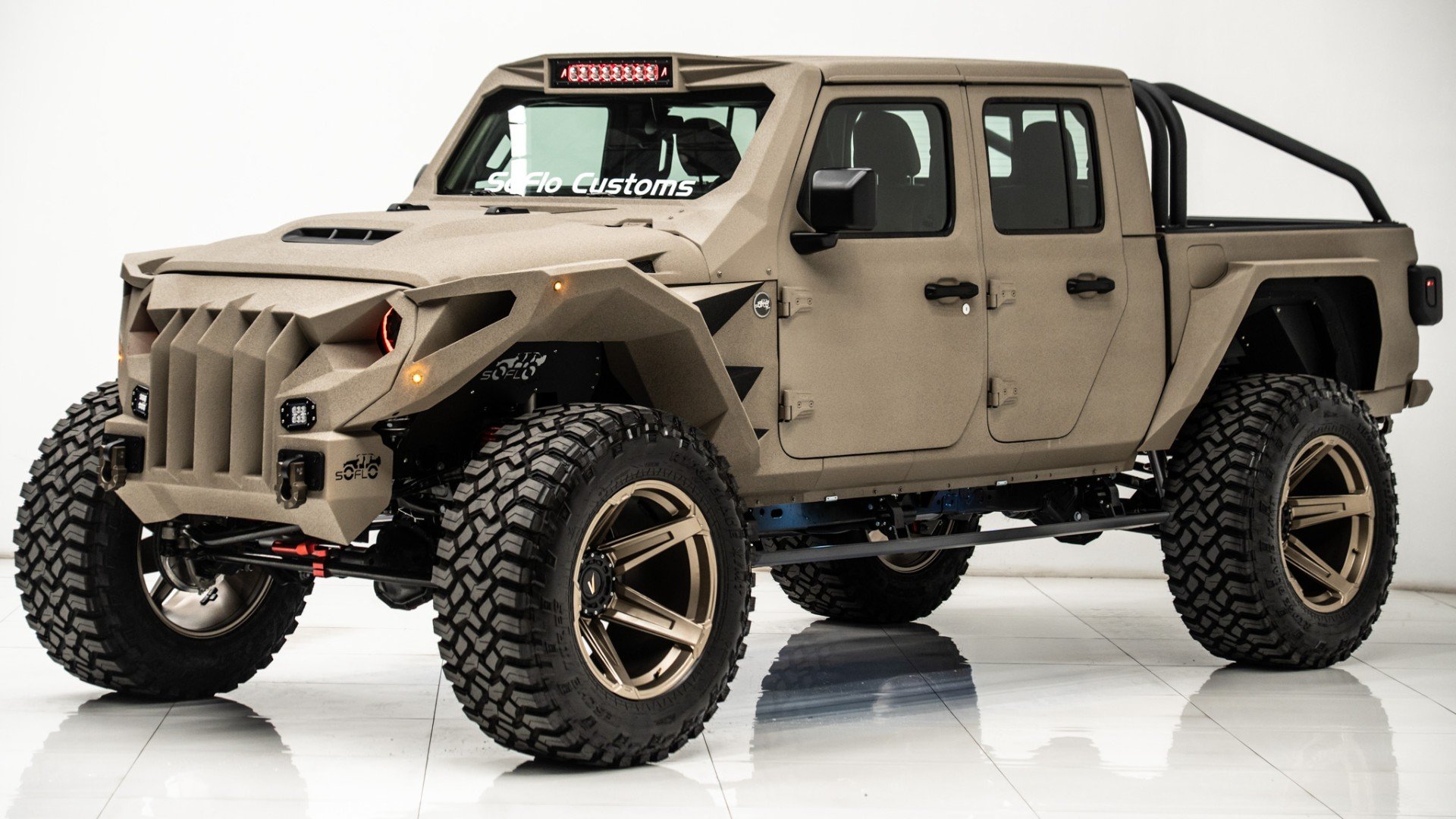 2025 JEEP GLADIATOR in Tan, photo 1 of 59