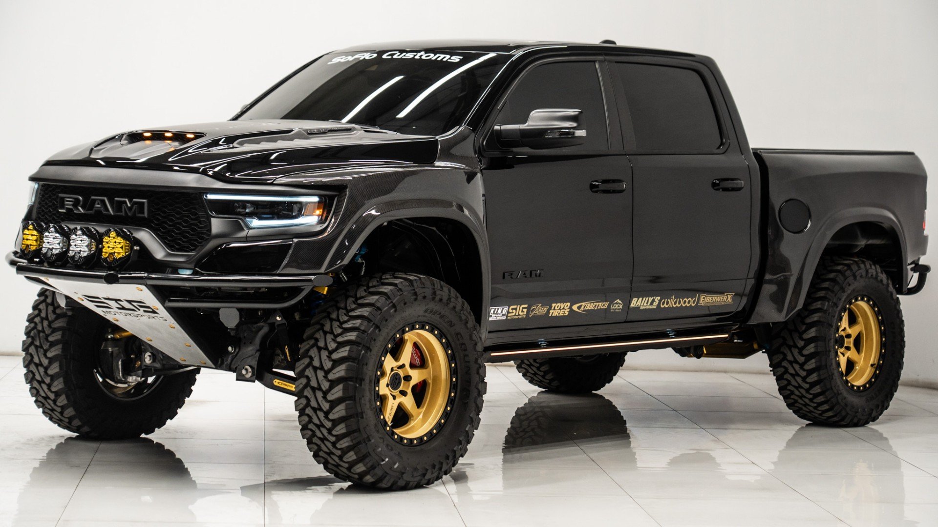 2024 RAM 1500 in Black, photo 1 of 60