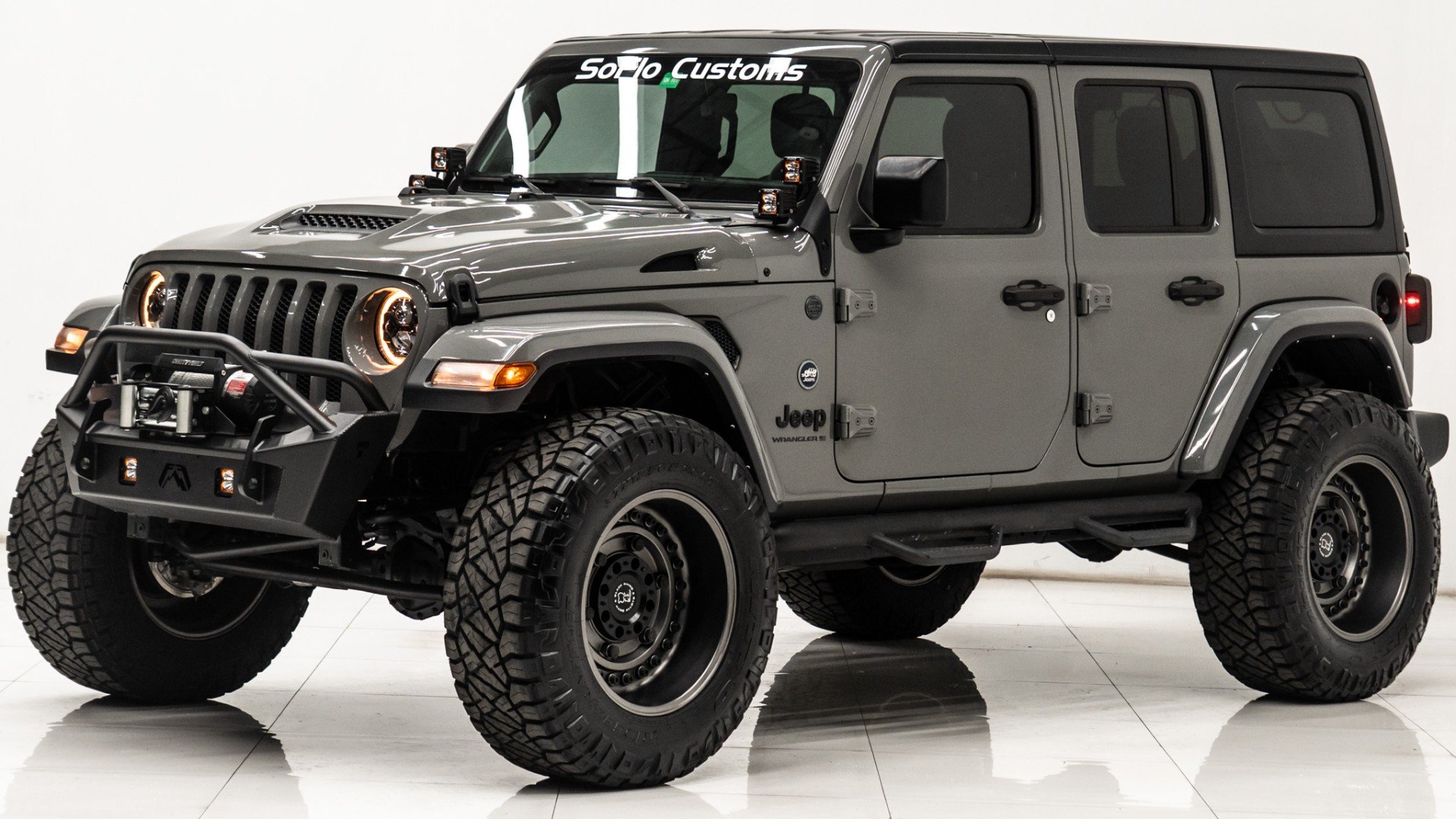 2023 JEEP WRANGLER in Gray, photo 1 of 58