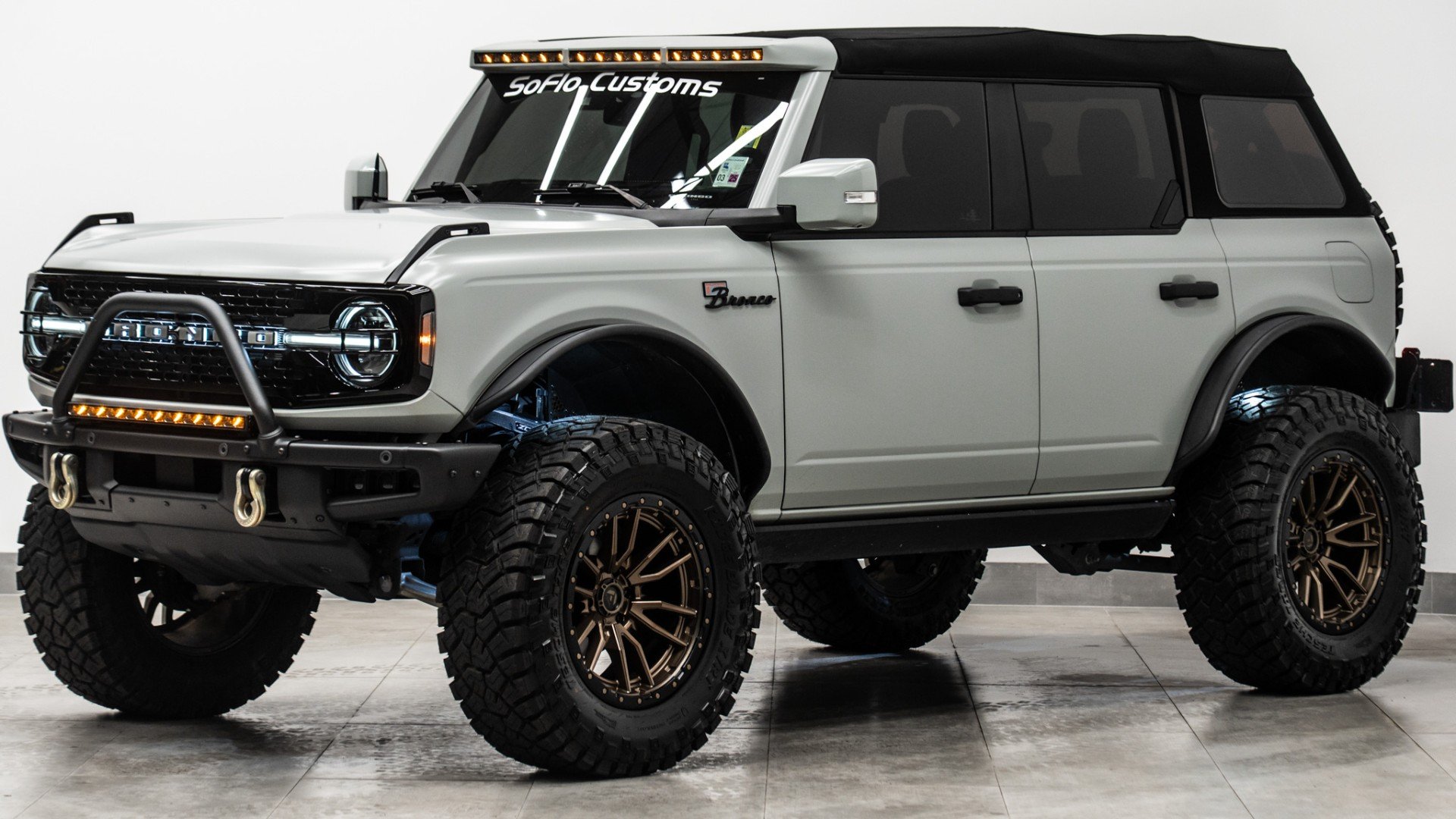 2022 FORD BRONCO in Gray, photo 1 of 60
