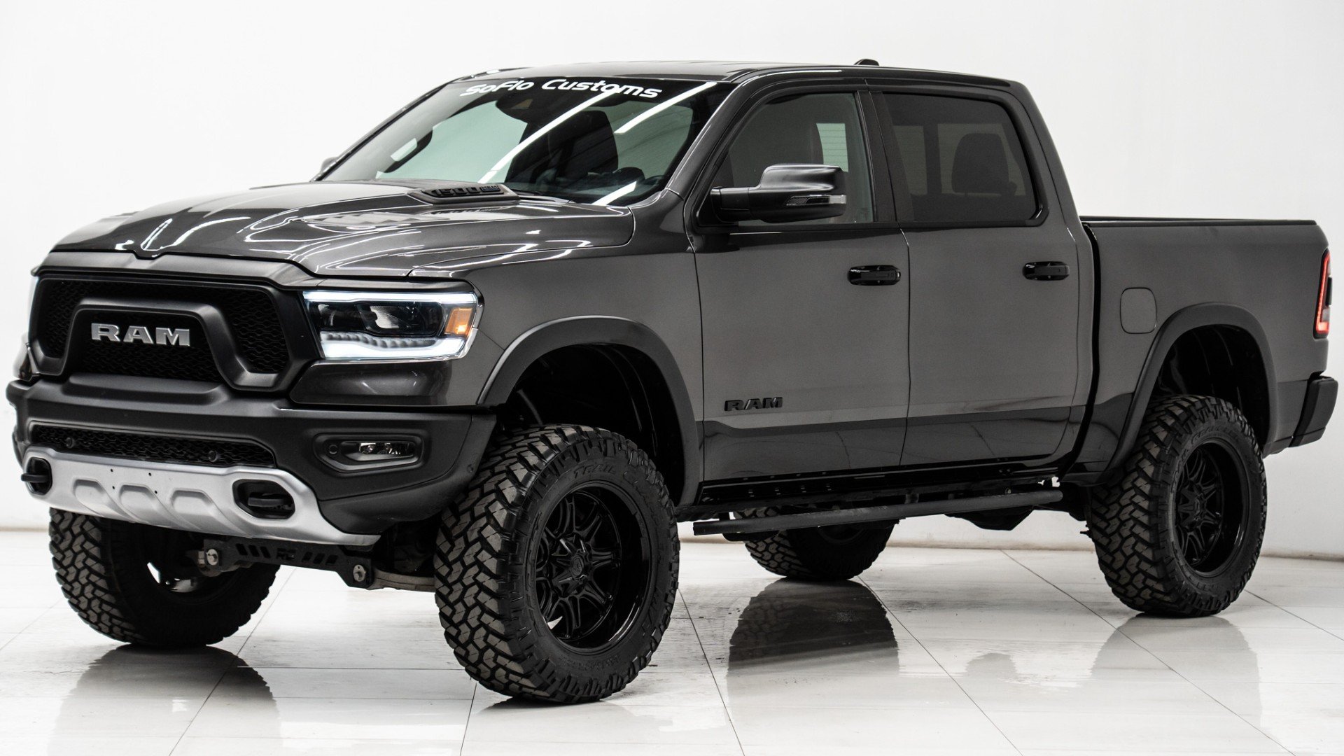 2023 RAM REBEL in GRANITE CRYSTAL METALLIC CLEARCOAT, photo 1 of 56