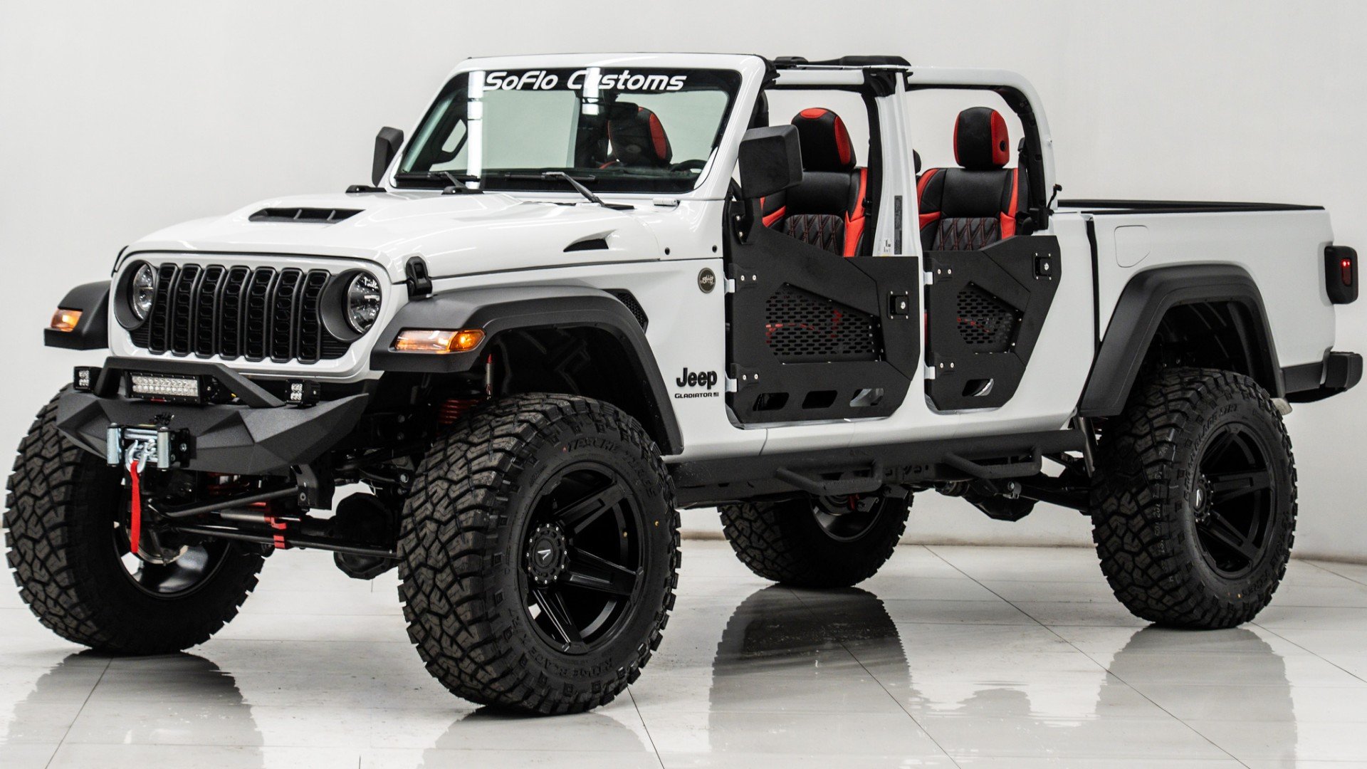 2025 JEEP GLADIATOR in White, photo 1 of 48