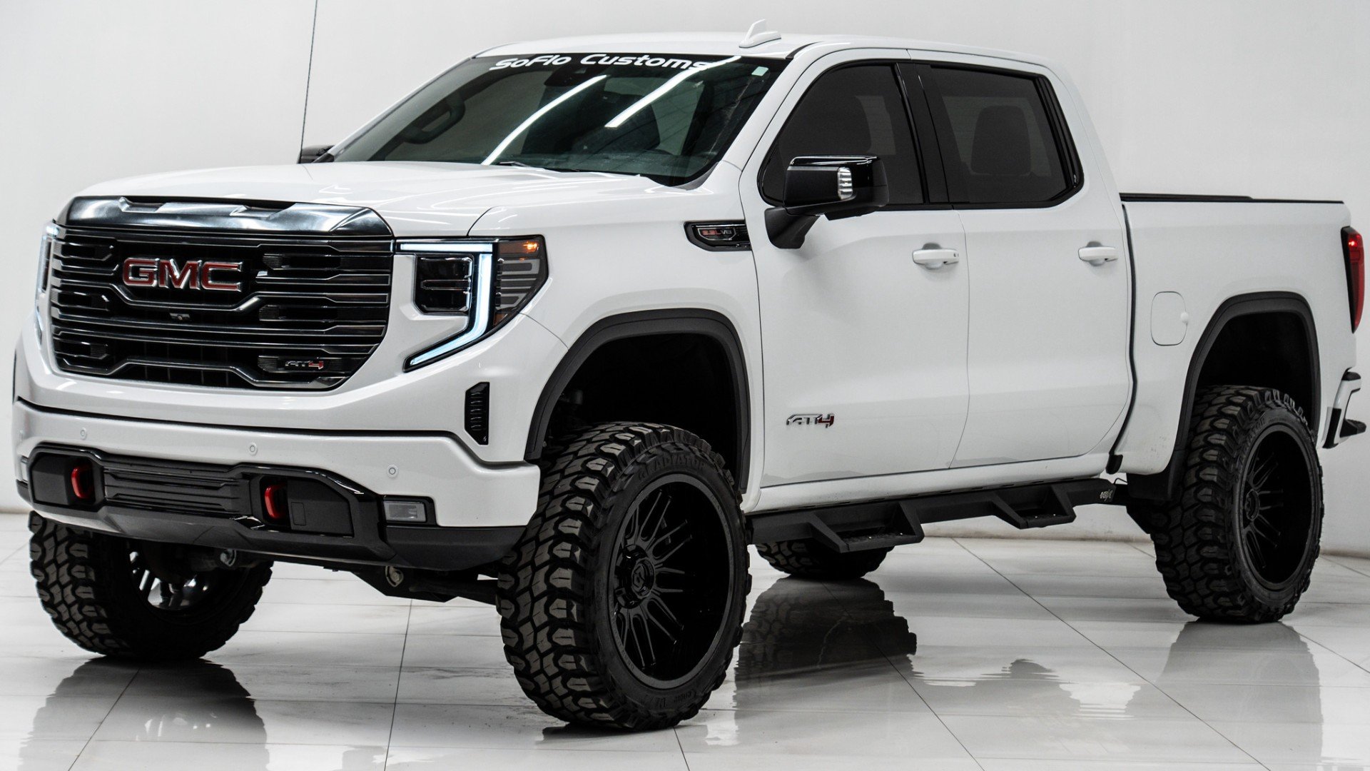 2023 GMC SIERRA 1500 in SUMMIT WHITE, photo 1 of 55