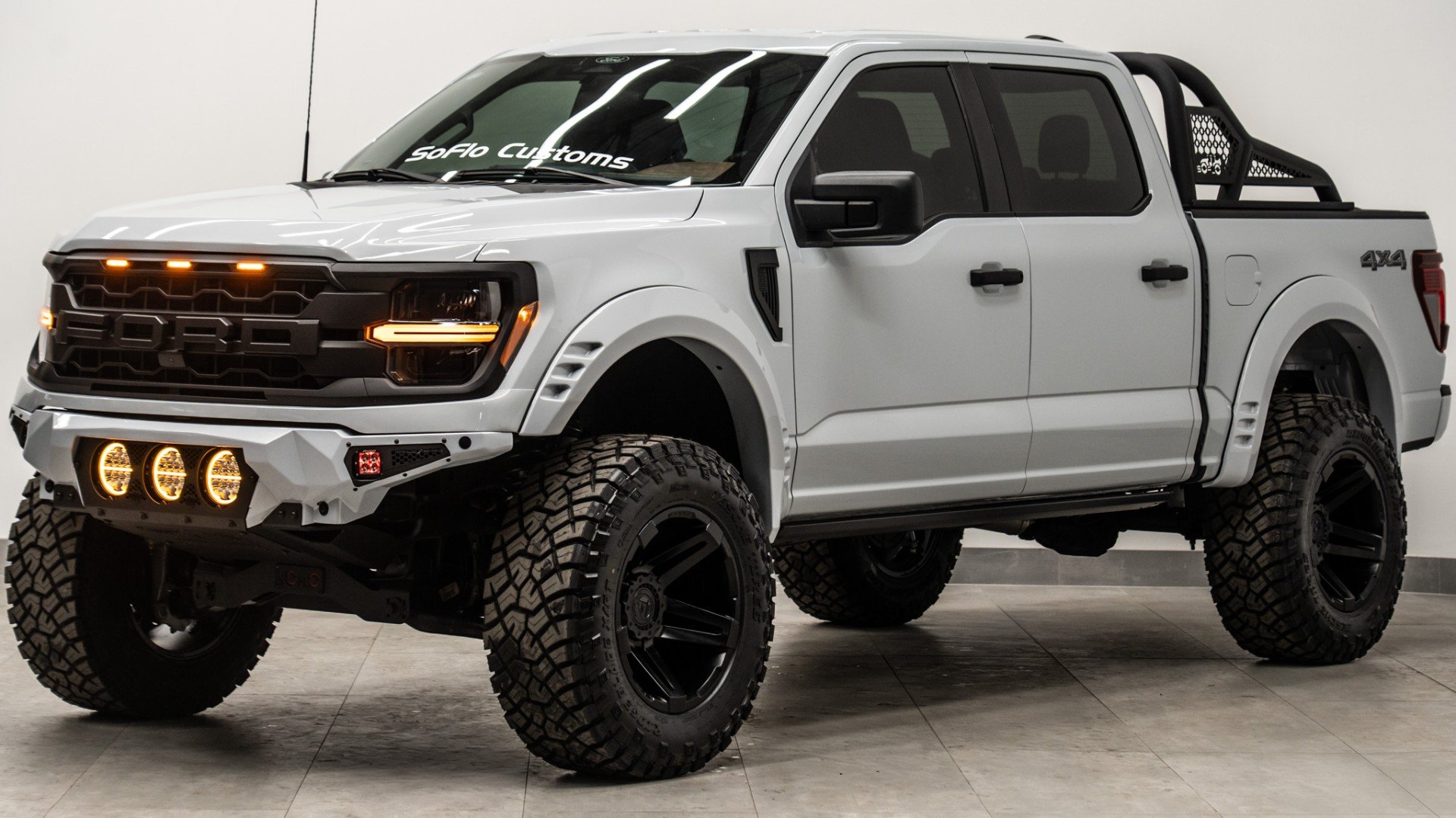2025 FORD F-150 in White, photo 1 of 41