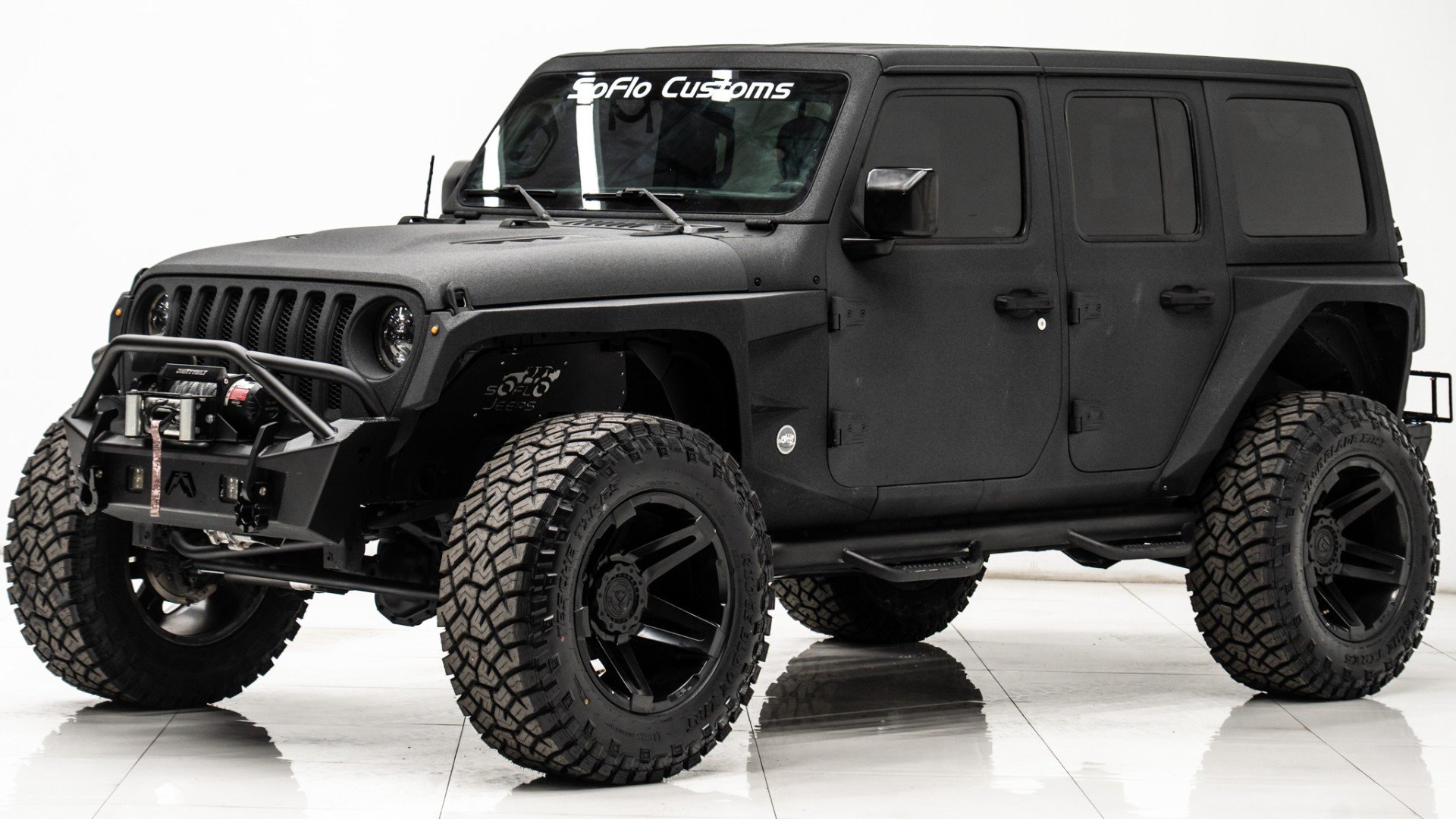 2019 JEEP WRANGLER in Gray, photo 1 of 49