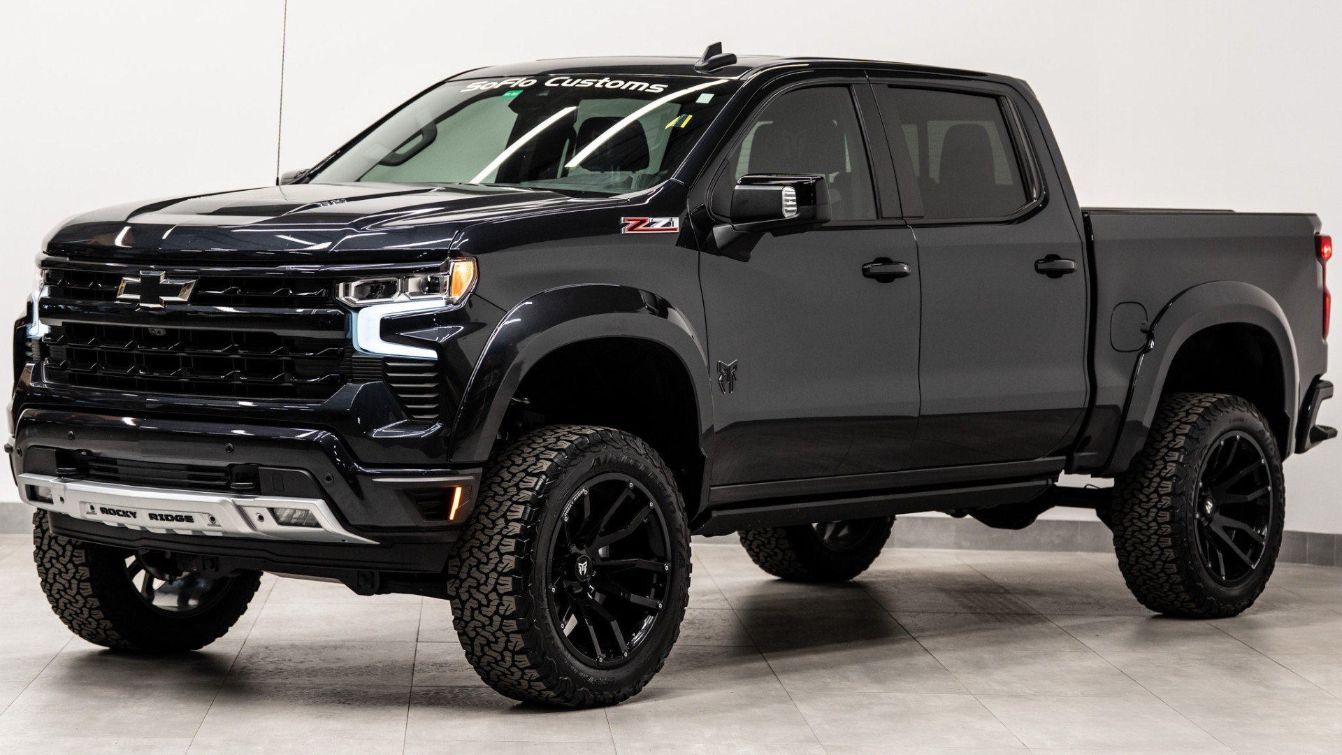 2024 CHEVROLET SILVERADO 1500 in Gray, photo 1 of 57