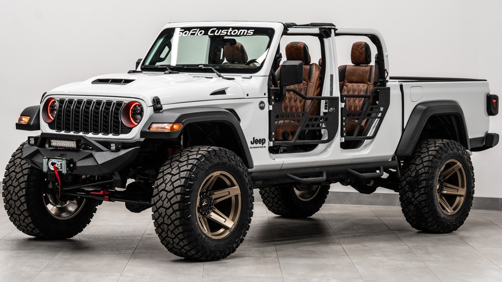 2026 JEEP GLADIATOR in White, photo 1 of 60