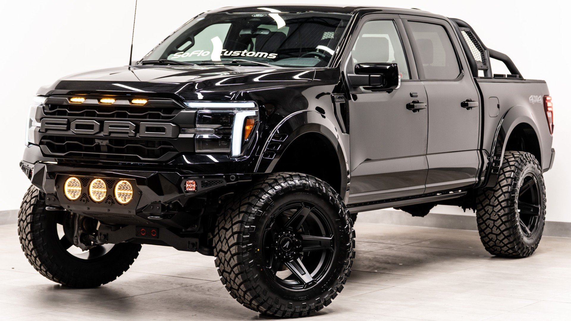 2025 FORD F-150 LARIAT in Black, photo 1 of 53