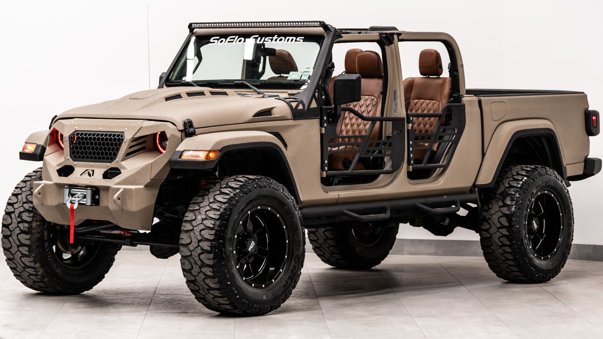 2020 JEEP GLADIATOR in Tan, photo 1 of 51