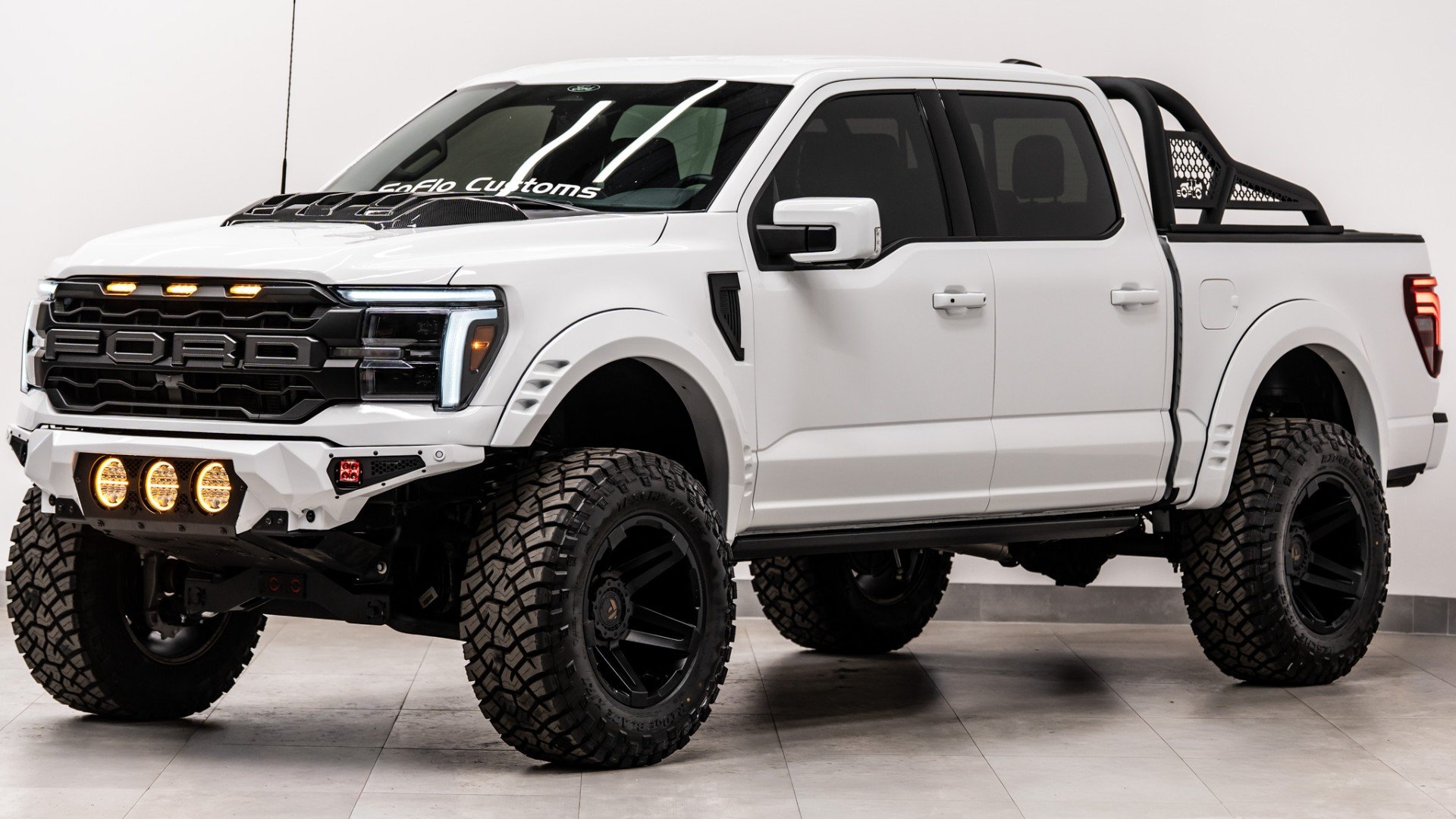 2025 FORD F-150 LARIAT in White, photo 1 of 48
