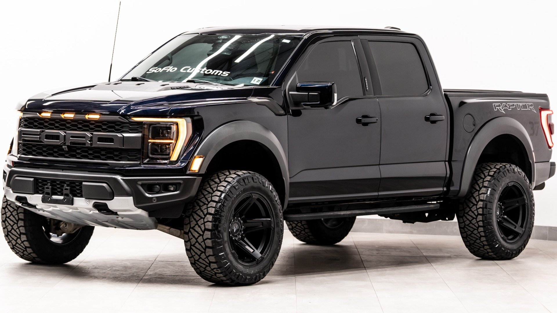 2021 FORD F-150 in Blue, photo 1 of 46