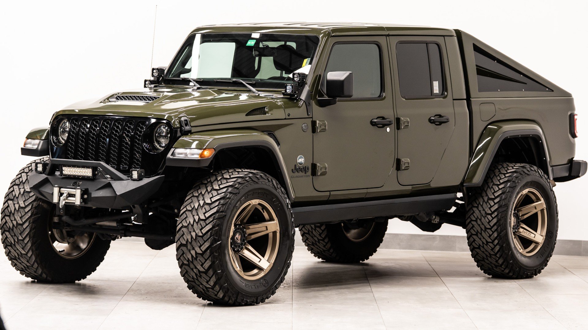 2022 JEEP GLADIATOR in Green, photo 1 of 60
