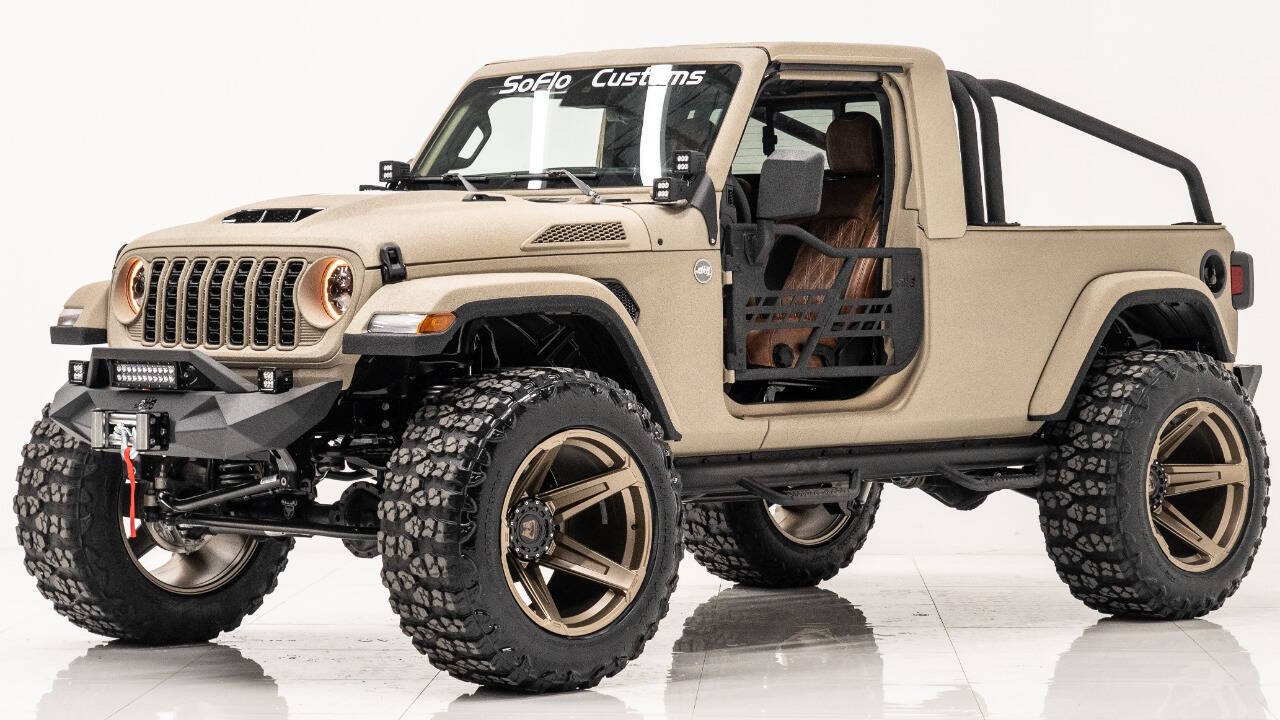 2024 JEEP WRANGLER in Tan, photo 1 of 26