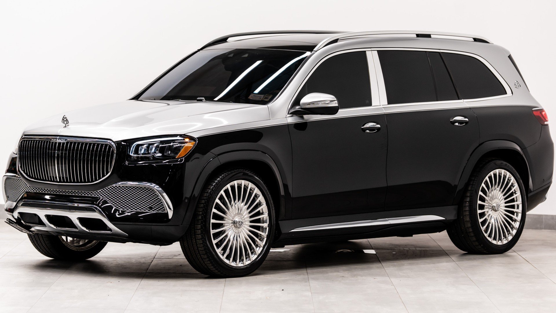 2023 MERCEDES-BENZ GLS, photo 1 of 55