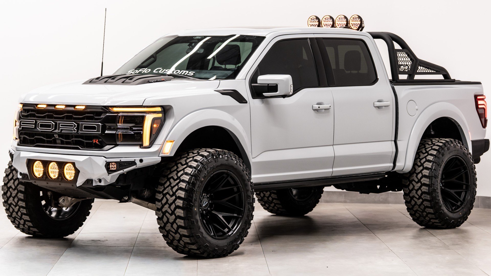 2025 FORD F-150 RAPTOR R in White, photo 1 of 56