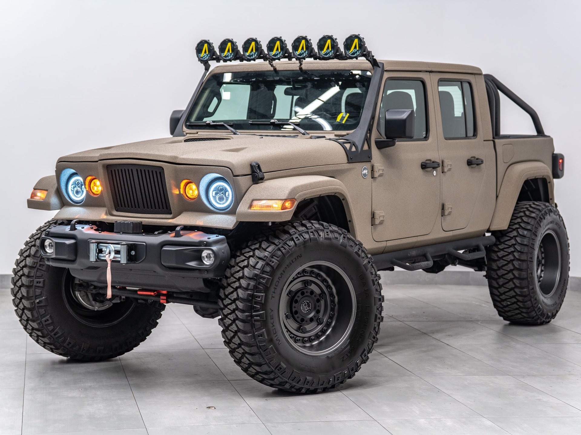 2026 JEEP GLADIATOR 4X4 in Tan, photo 1 of 5