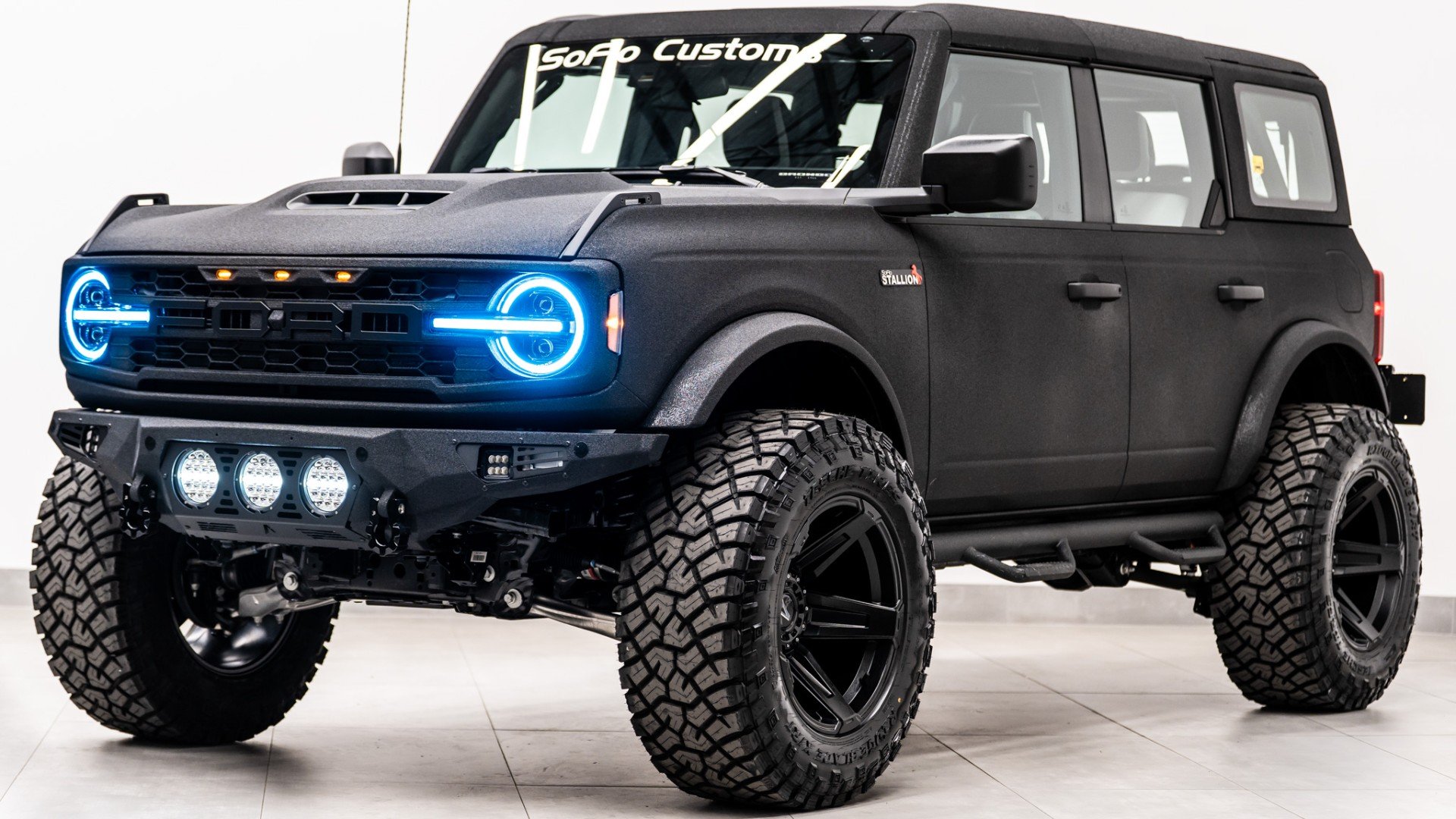 2026 FORD BRONCO 4X4 in Black, photo 1 of 60