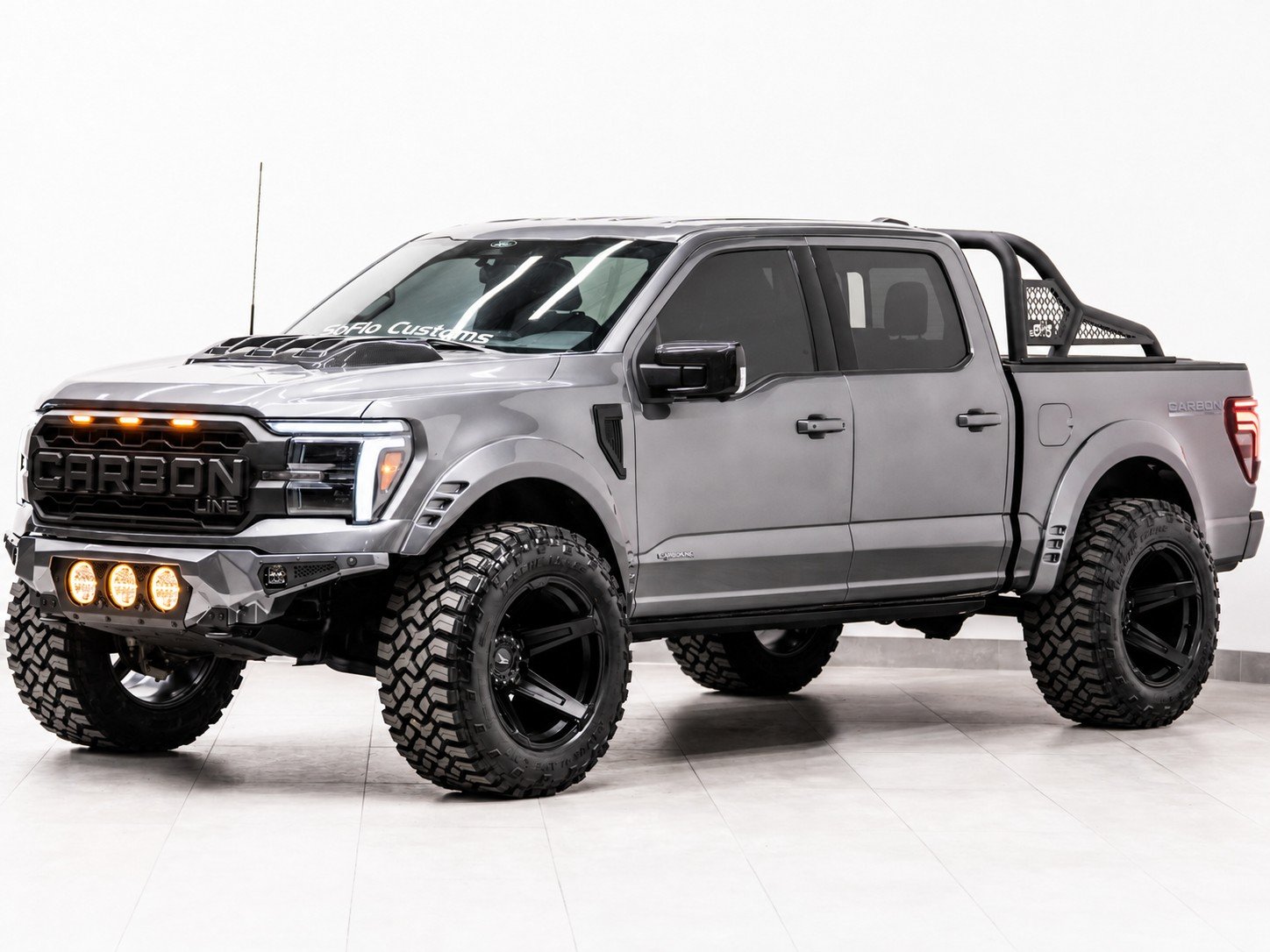 2025 FORD F-150 4X4 LARIAT in Carbonized Gray Metallic, photo 1 of 5