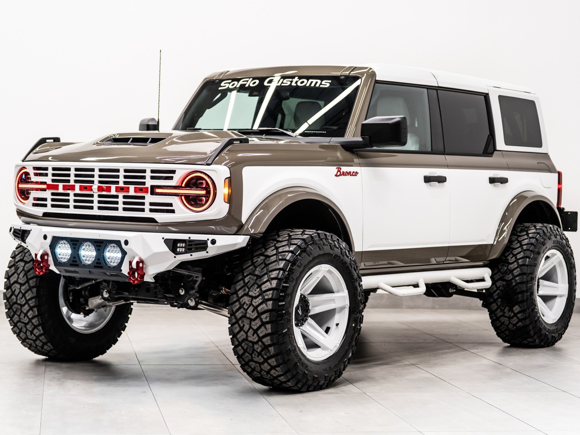 2026 FORD BRONCO 4X4 in Marsh Gray, photo 1 of 59