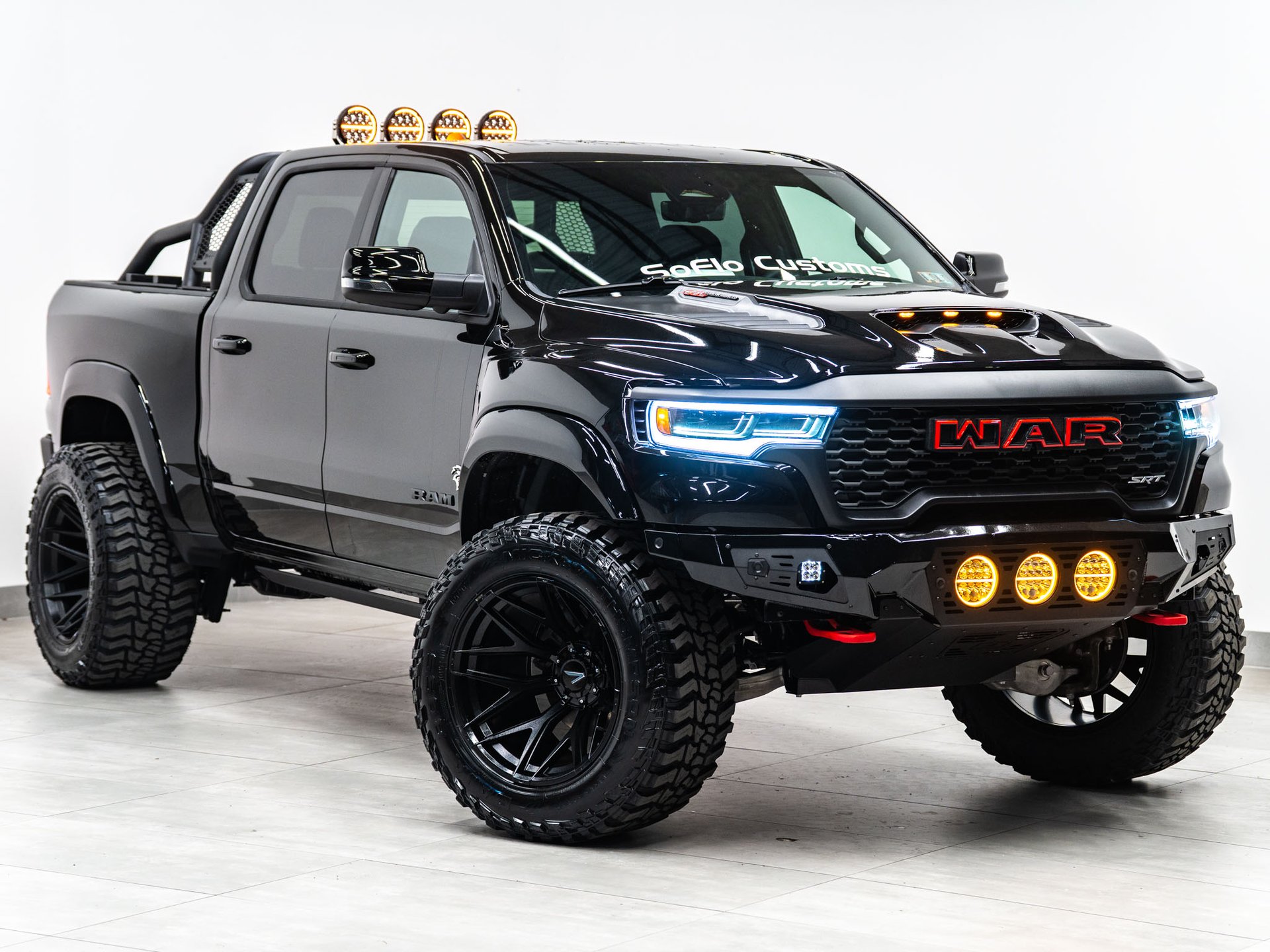 2027 RAM TRX SRT 4X4 in DIAMOND BLACK CRYSTAL PEARLCOAT, photo 1 of 57